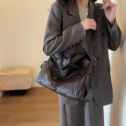 Luxe Shoulder Bag - BELLAFISTA