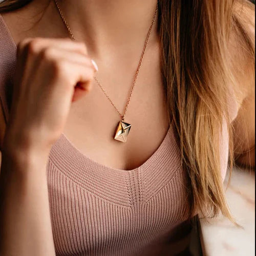 Love Chain - Valentine’s Day🎁💖 - BELLAFISTA