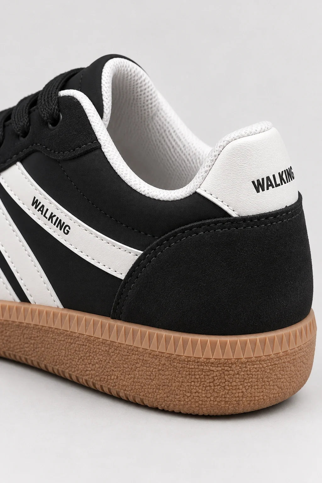 Mila Walking Sneakers in Black – heel detail