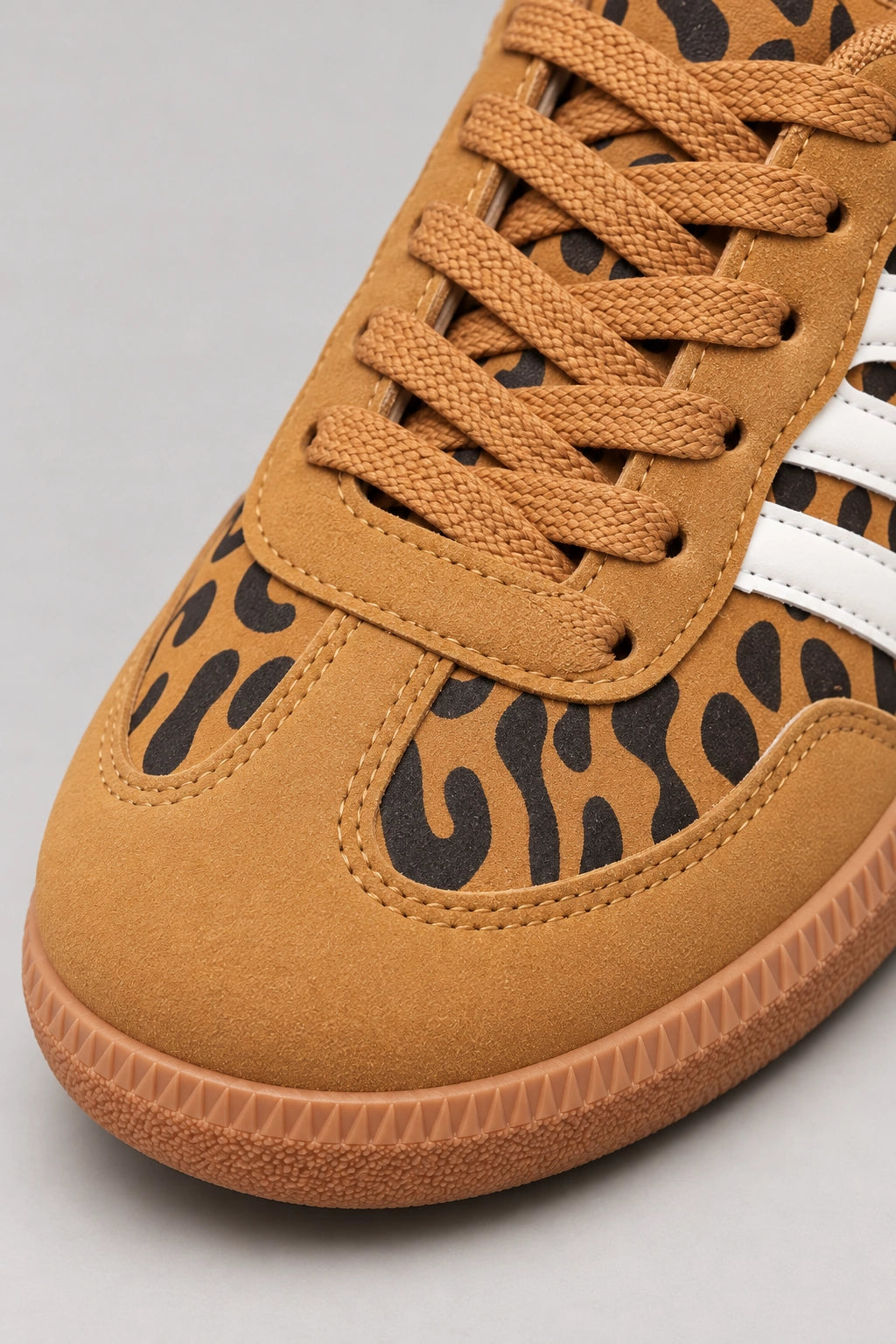 Mila Walking Sneakers in Leopard – toe laces detail